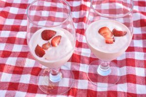 DSC_2540 • nogetiovnen.dk Softice med jordbær - nem jordbærsoftice