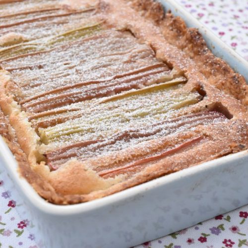 Rabarbertærte med mørdej & marcipan - nem