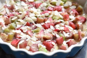 Glutenfri rabarberkage med mandelmel - nem