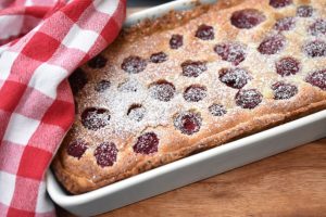 Hindbærkage med marcipan - nem kage med hindbær