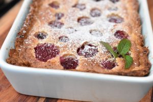 Hindbærkage med marcipan - nem kage med hindbær