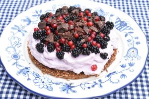 Brombærtærte med brombærskum - nem kage