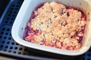DSC_3336 • nogetiovnen.dk Blomme crumble - nem kage i ovn el. airfryer
