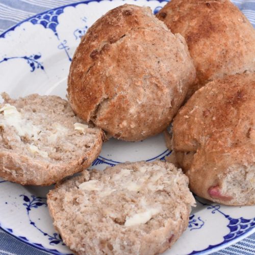 Æbleboller med kanel - lækre boller med æble