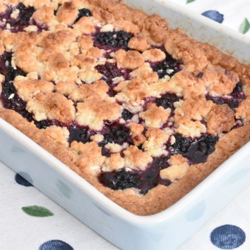 Smuldrekage med brombær & kokos - nem