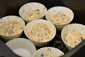 Bananmuffins i airfryer - lækre med chokolade