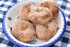 Bagels i airfryer - nem opskrift uden gær