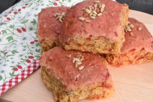 DSC_3423 • nogetiovnen.dk Rødbedeboller opskrift - boller med rødbeder