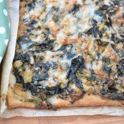 Vegetar pizza med spinat nem opskrift