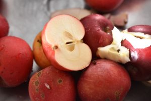 DSC_3607 • nogetiovnen.dk Amerikansk æblekage - nem kage med æbler