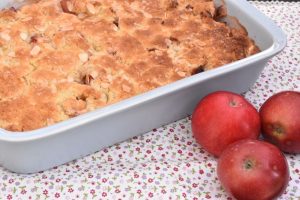 DSC_3626 • nogetiovnen.dk Amerikansk æblekage - nem kage med æbler