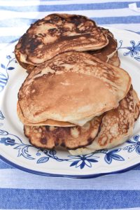 DSC_3709 • nogetiovnen.dk Tykke pandekager med skyr og havregryn