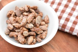 Brændte mandler med lakrids - nem opskrift