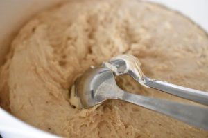 Grødboller - opskrift på grovboller med grød