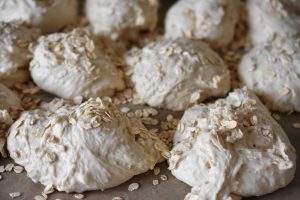 Grødboller - opskrift på grovboller med grød