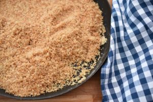 Æblekagerasp - hjemmelavet rasp til æblekage 