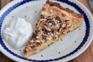 Mandelkage med mandel remonce - opskrift