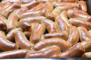 Medister i ovn - steg medisterpølse i ovnen