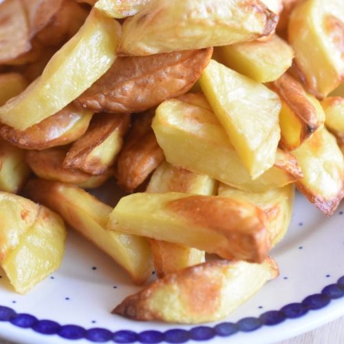 Kartoffelbåde i ovn - sprøde ovnbagte kartofler