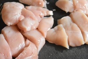 Kylling med cornflakes - crispy kyllingenuggets