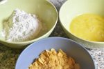 Kylling med cornflakes - crispy kyllingenuggets