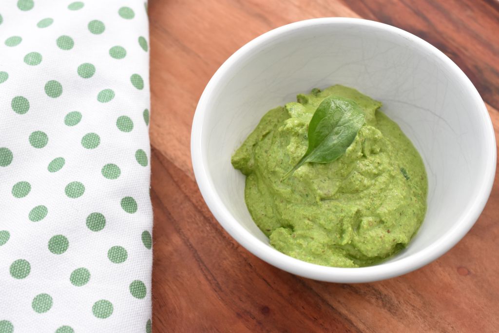 Spinatpesto opskrift - nem pesto med spinat