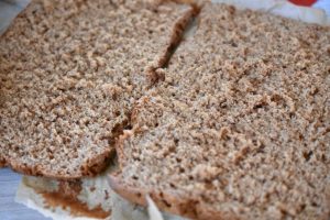 Honningkage med smørcreme - nem opskrift