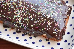 Honningkage med smørcreme - nem opskrift