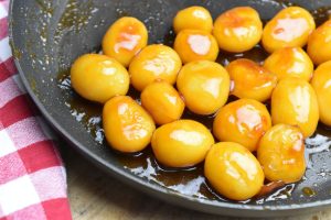 Brunede kartofler med honning - nem opskrift