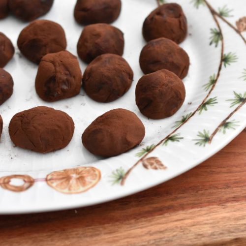 Chokoladetrøfler opskrift - nemme og lækre
