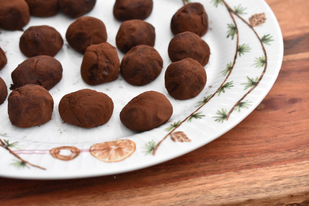 Chokoladetrøfler opskrift - nemme og lækre