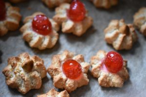 DSC_1530 • nogetiovnen.dk Petit four kransekage - nem opskrift