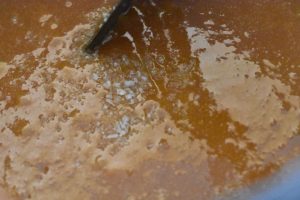 Saltkaramel opskrift - karamelsauce med salt