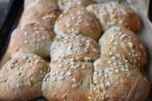 DSC_0053 • nogetiovnen.dk Havregrødsboller - bag boller med havregrød