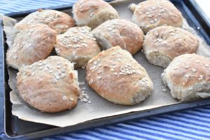 DSC_0072 • nogetiovnen.dk Havregrødsboller - bag boller med havregrød