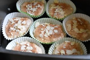 Æblemuffins i airfryer med kanel - nem opskrift