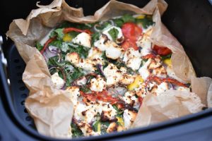 DSC_0201 • nogetiovnenstaging.com Omelet i airfryer - med spinat og feta - sund