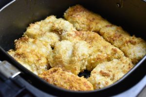 Crispy kylling i airfryer - nem opskrift