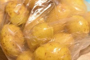 Kartofler i airfryer - små, hele & sprøde