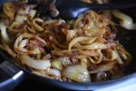 Løgtærte med butterdej - nem opskrift med løg