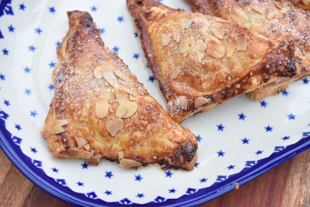 Æblefisk - butterdej med æbler og marcipan