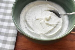 Hytteost dip - nem opskrift på dip med hytteost