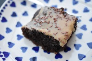 Kaffekage med kaffeglasur - opskrift