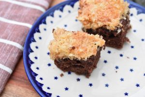 Rytterkage - chokoladekage med kokos karamel