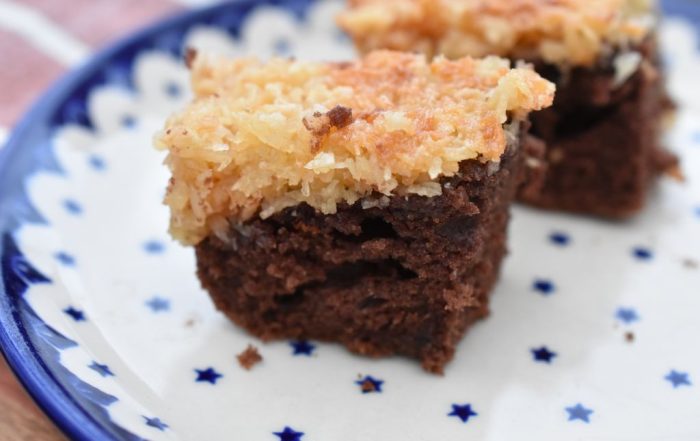 Rytterkage - chokoladekage med kokos karamel