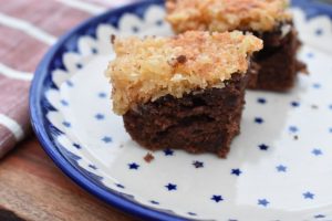 Rytterkage - chokoladekage med kokos karamel