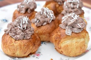 Fastelavnsboller med fyld - af croissantdej