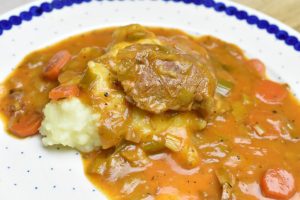 Svinekæber - lækker opskrift på braiserede svinekæber