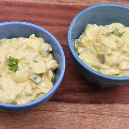 Karrysalat til sild - hjemmelavet. Nem opskrift
