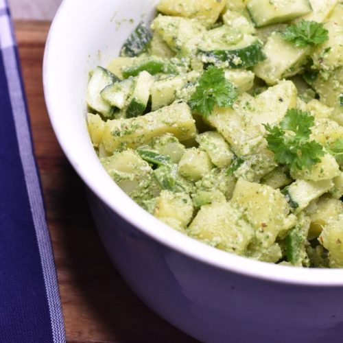 Grøn kartoffelsalat med pesto - nem opskrift